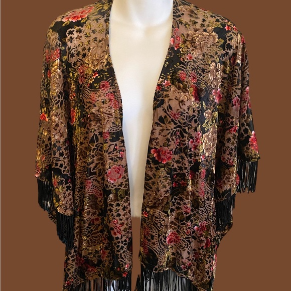 Mauve by Anthropologie Floral Fringe Kimono - Picture 3 of 9